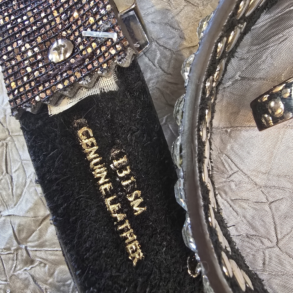 Sparkling Studded Leather Belt - Picture 3 of 9